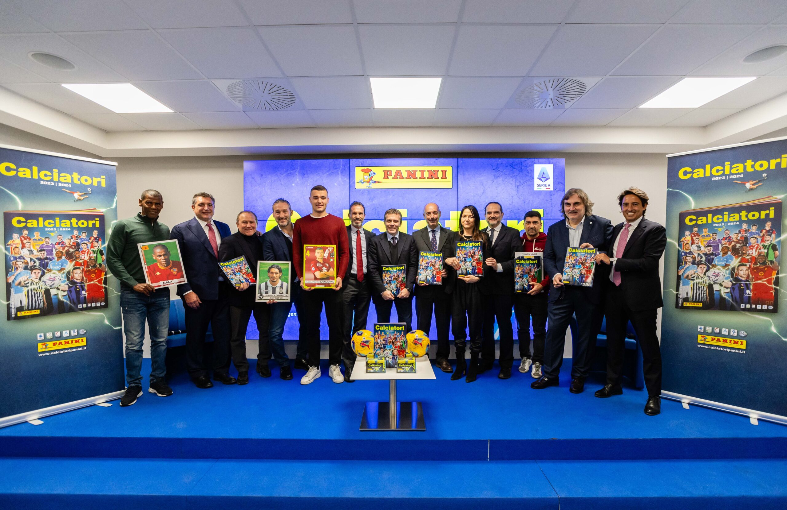 PRESENTATA LA NUOVA COLLEZIONE PANINI “CALCIATORI 2023-2024 - Rivista  Beesness